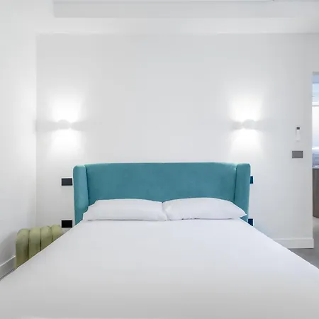 Chora Exclusive